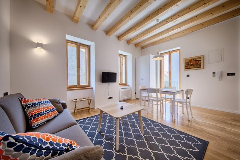 Apartments Villa Glorija คอมีชา ภายนอก รูปภาพ